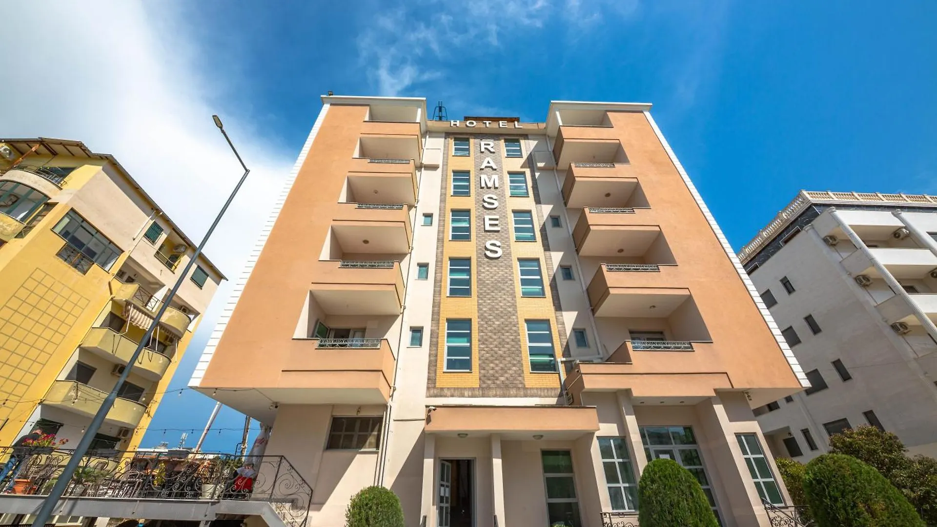 Hotel Ramses Ks Golem